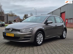 Volkswagen Golf - 1.2 TSI Connected Series
