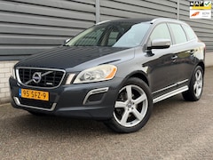 Volvo XC60 - 2.4 D5 AWD R-Design NAP NAVI TREKHAAK KEYLESS