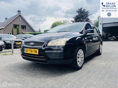 Ford Focus Wagon - 1.6-16V Futura Airco / Audio / Trekhaak / APK 06-2026
