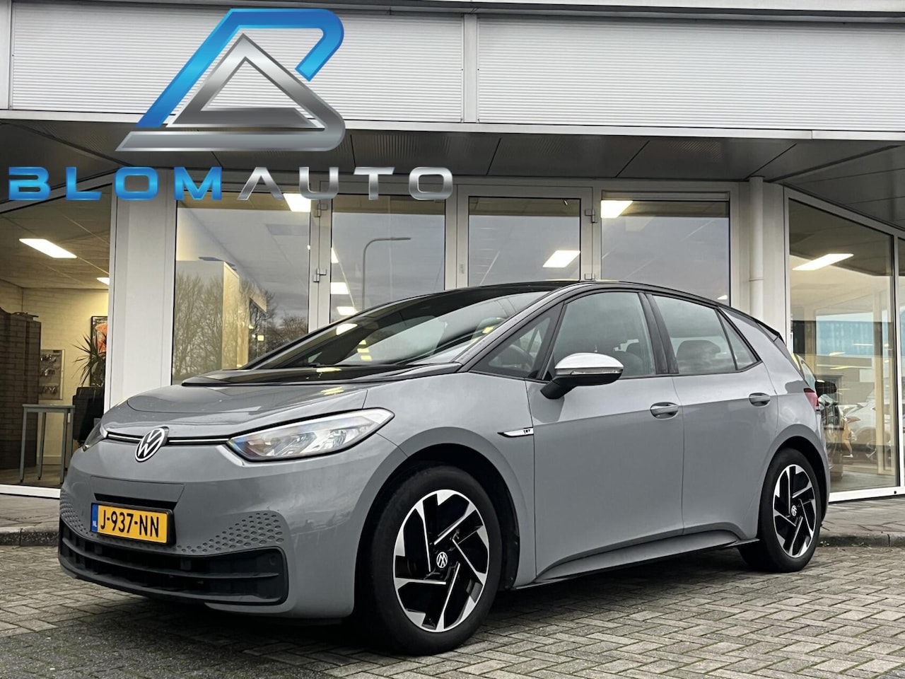 Volkswagen ID.3 - First 58 kWh 204PK CARPLAY+STOEL/STUURVERW - AutoWereld.nl