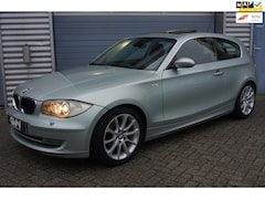 BMW 1-serie - 120i E81 • Xenon • M-pakket • Panoramadak • Sportstoelen • HiFi • Mooie kleur