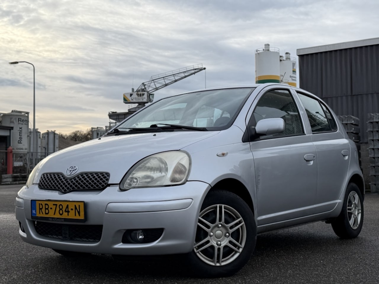 Toyota Yaris - 1.3 VVT-i Terra 1.3 VVT-i Terra - AutoWereld.nl