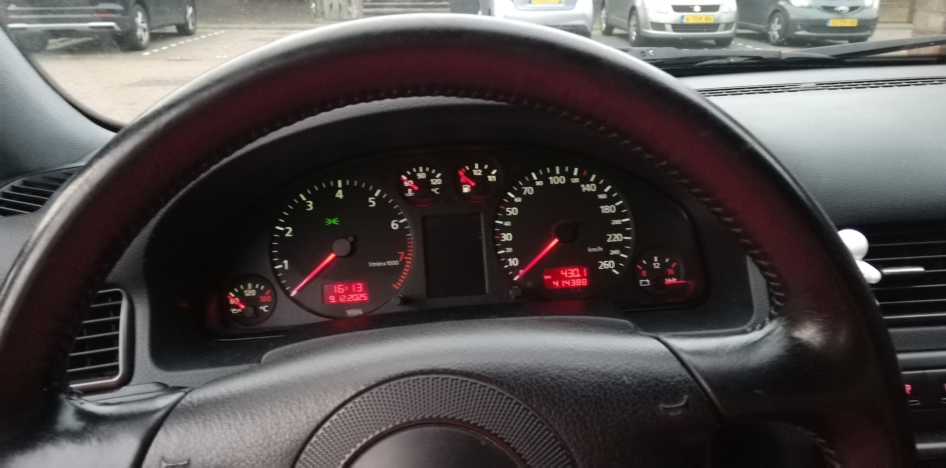 Audi A6 Limousine - 2.4 5V Advance MT 2.4  30v - AutoWereld.nl