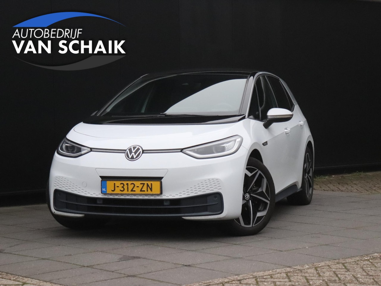 Volkswagen ID.3 - First Plus 58 kWh | CAMERA | CRUISE | NAVI | APPLE CARPLAY | STOEL/STUURVERW. | - AutoWereld.nl