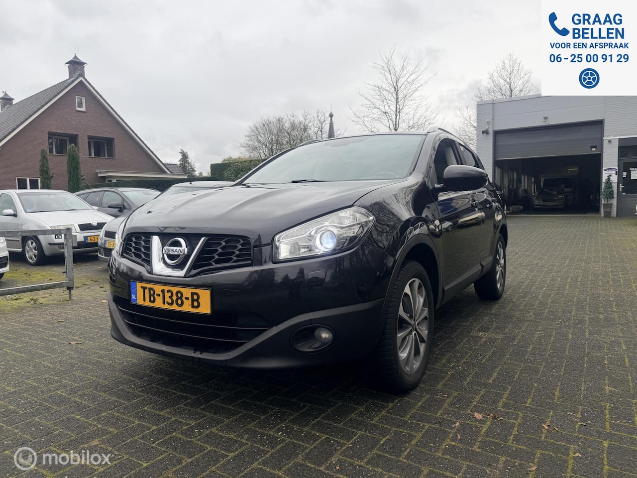 Nissan Qashqai - 2.0 Tekna Leder / Pano-dak / Xenon / Camera / Trekhaak - AutoWereld.nl