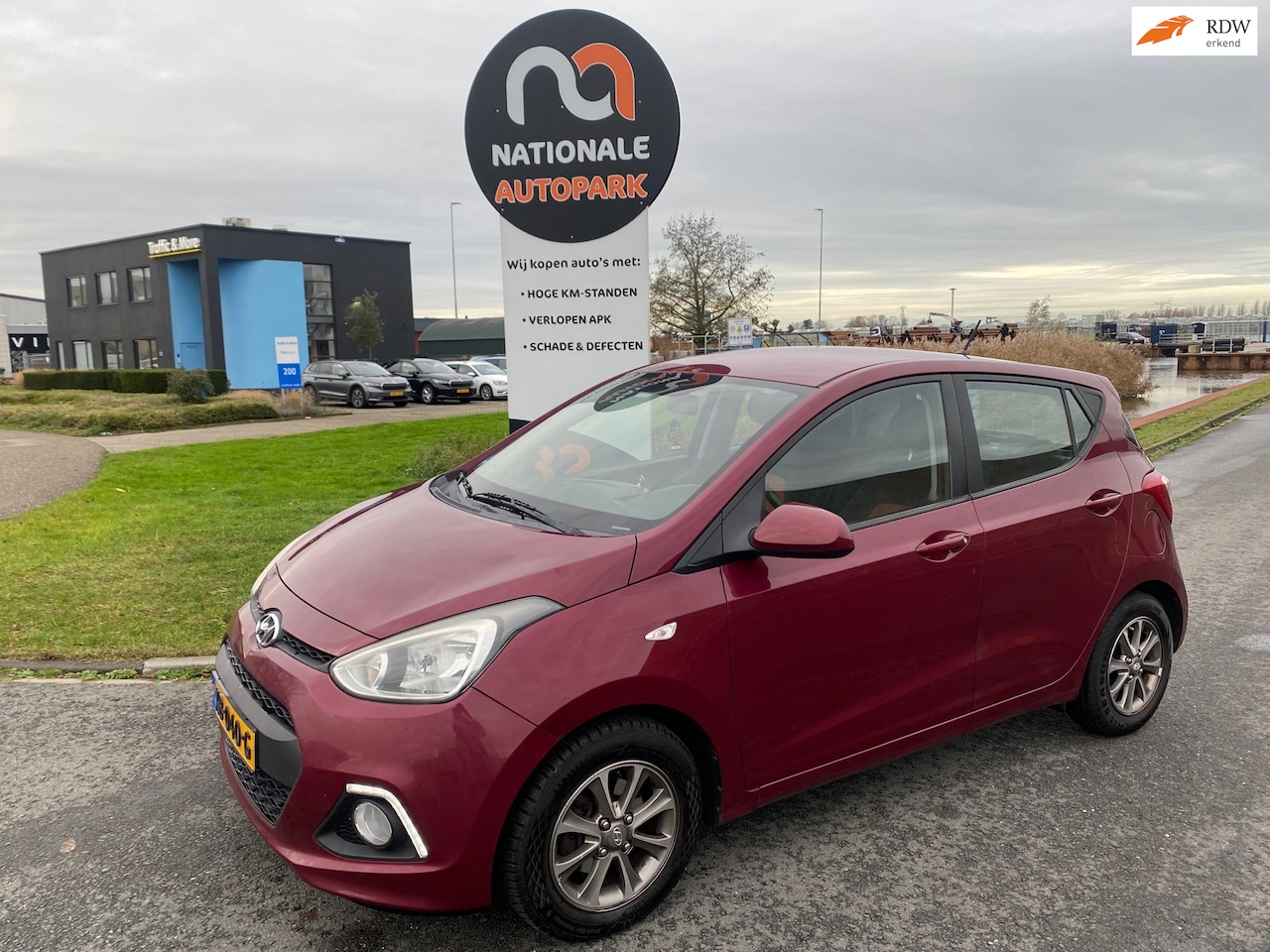 Hyundai i10 - 1.0i i-Motion Comfort Plus * 2014 * APK - AutoWereld.nl