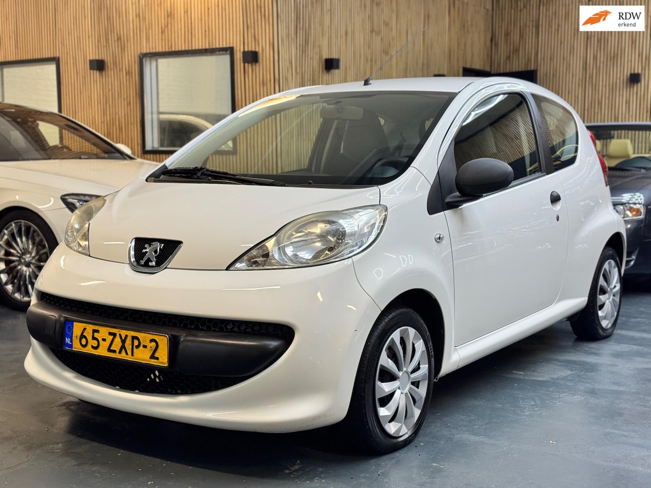 Peugeot 107 - 1.0-12V XR|INCL JAAR APK|IN TOPSTAAT|ZEER ZUINIG|LEUK BOODSCHAP AUTO - AutoWereld.nl