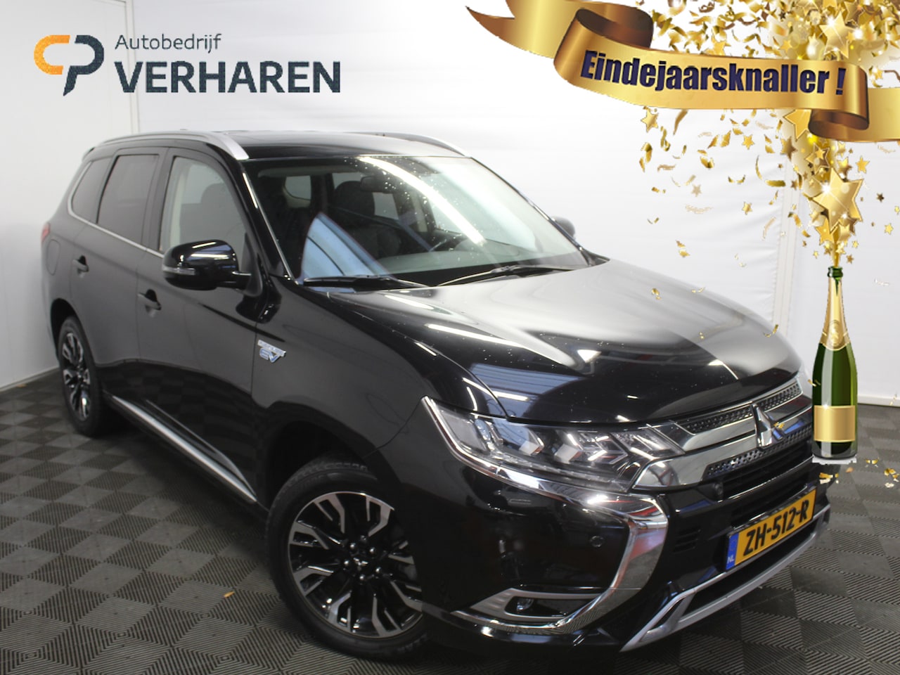 Mitsubishi Outlander - 2.4 PHEV Intense+ CAMERA | CARPLAY | CLIMATE | AFNTRHAAK | SCHUIFDAK | DAB | LMV18 | CRUIS - AutoWereld.nl