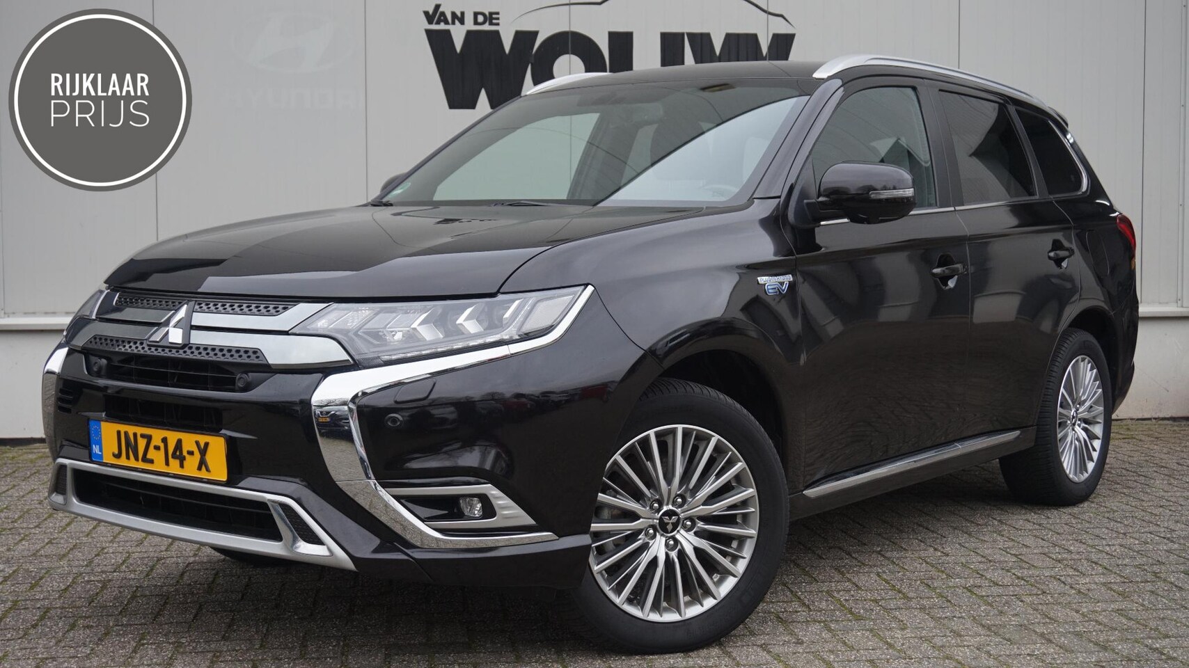 Mitsubishi Outlander - 2.4 PHEV Intense+ Automaat | Trekhaak - AutoWereld.nl