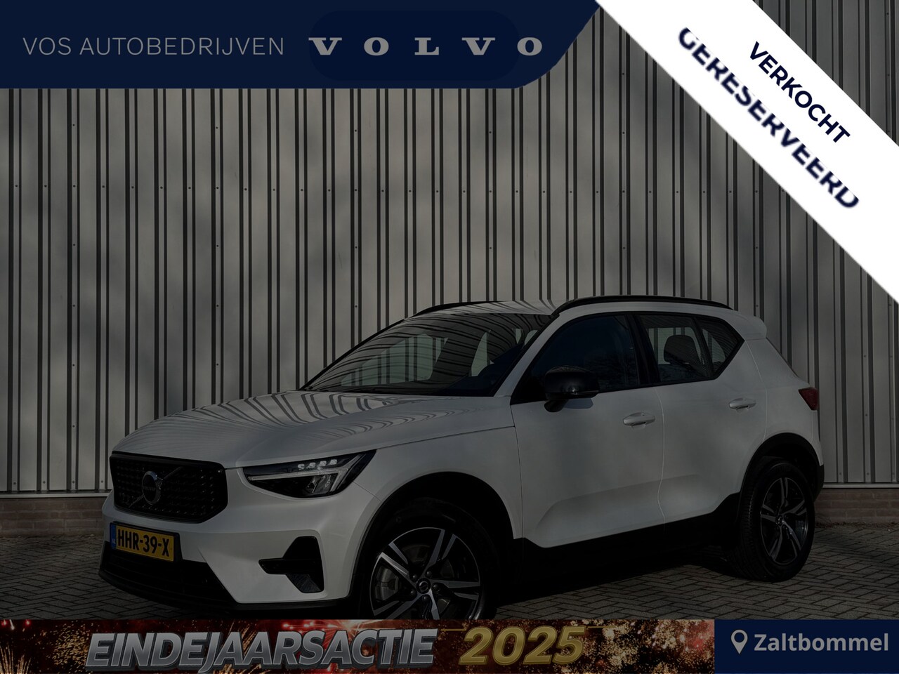 Volvo XC40 - 2.0 B4 Plus Dark | Trekhaak | Elektrisch verstelbare voorstoelen | - AutoWereld.nl