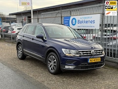 Volkswagen Tiguan - 1.4 TSI Comfortline | R-Line |Camera | Trekhaak