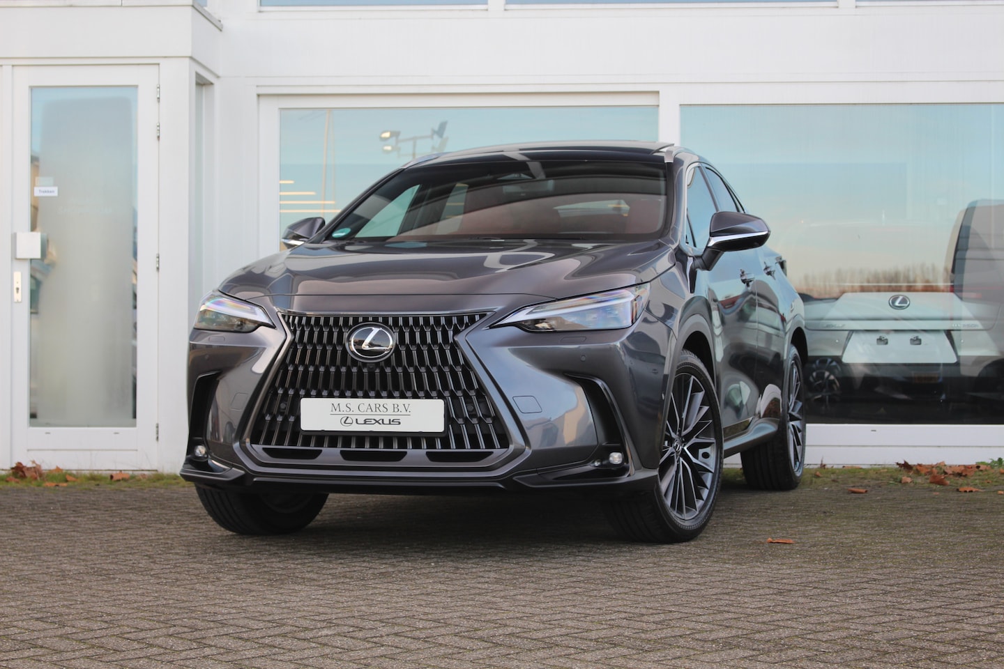 Lexus NX - 350h Hybride AWD President Line I Pano I Mark Lev. I Garantie - AutoWereld.nl