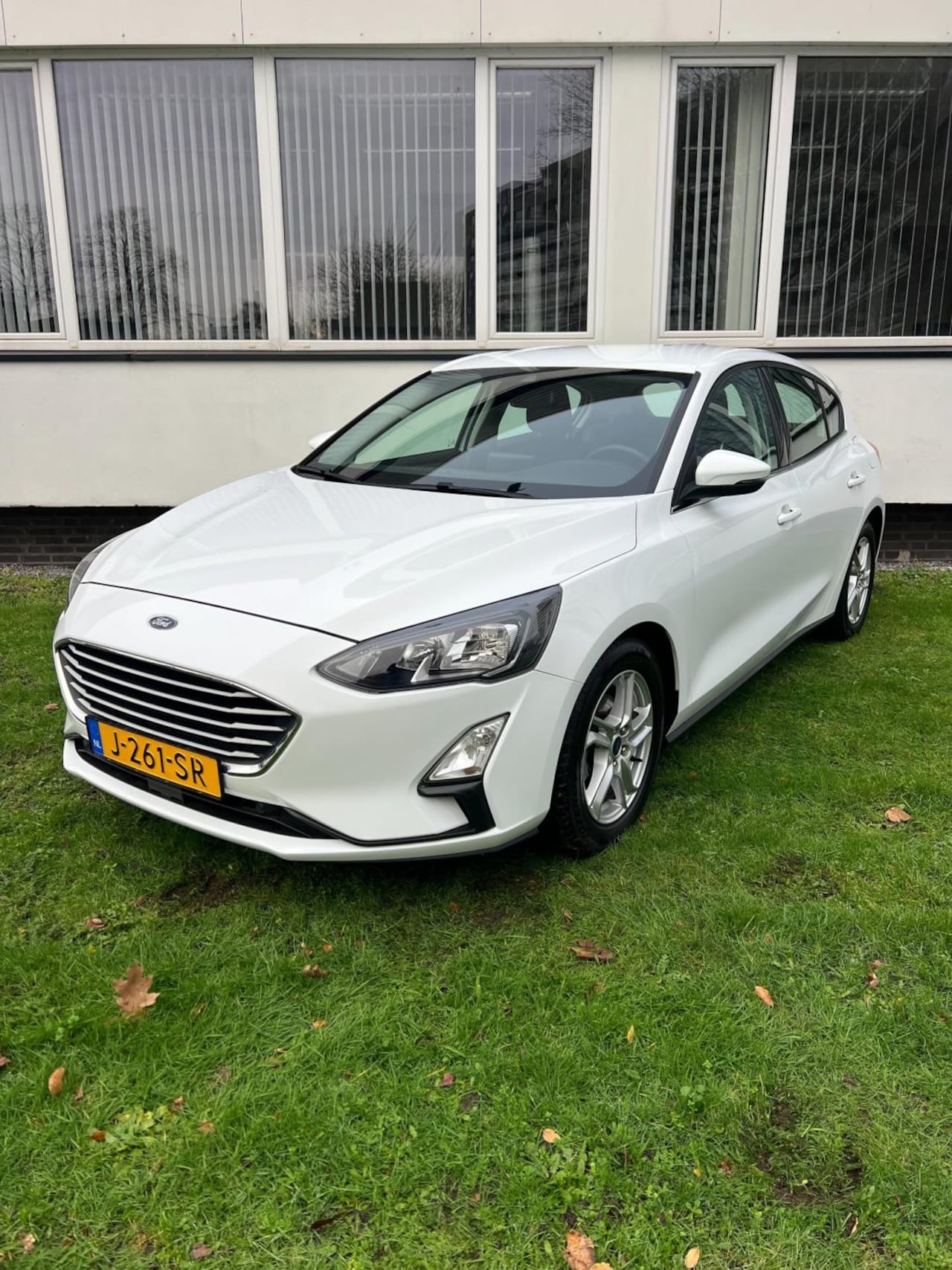 Ford Focus - 1.0 EcoBoost Hybrid Edition Business | CarPlay | Camera | NAVI - AutoWereld.nl