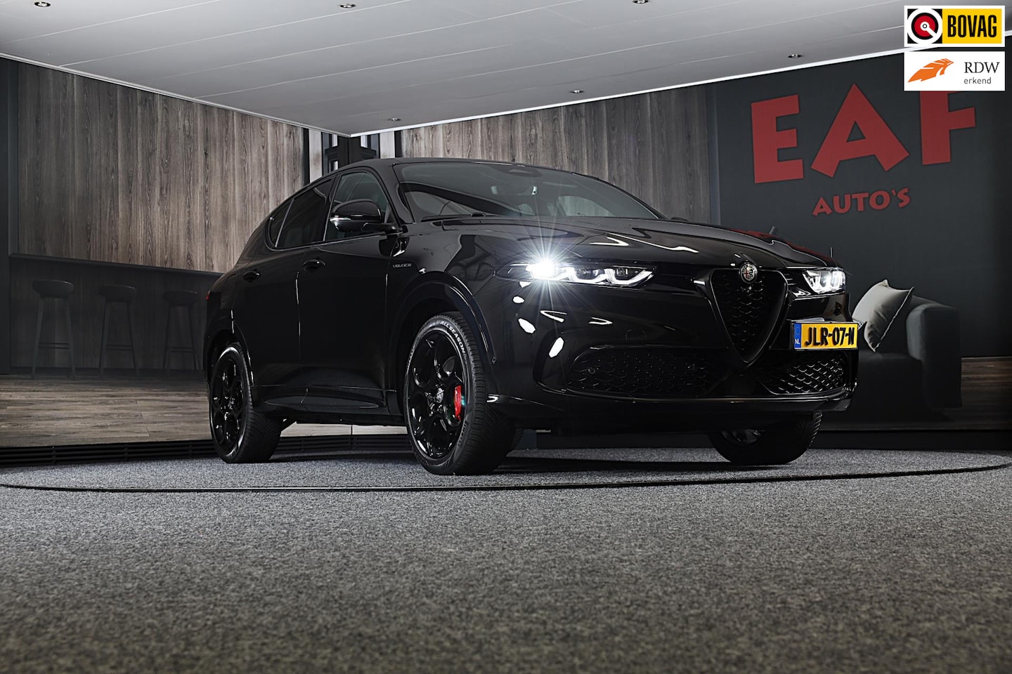 Alfa Romeo Tonale - 1.5T Hybrid Veloce / 160 PK / Acc / Leder / Navi / 360 Camera / HK / Sfeerverlichting / Do - AutoWereld.nl