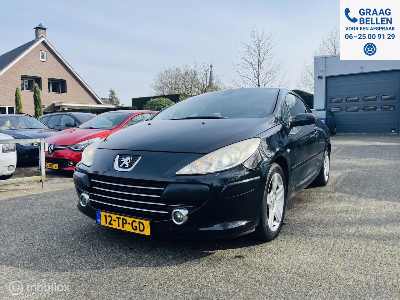 Peugeot 307 CC - 2.0 Automaat / Leder / Navigatie / PDC / APK 02-2026 2.0-16V - AutoWereld.nl