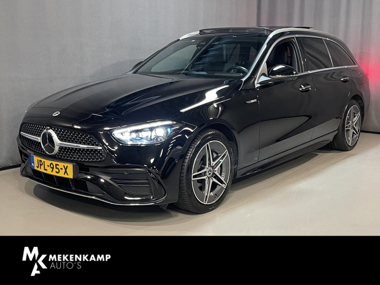 Mercedes-Benz C-klasse Estate - 300 e AMG Line 18"/Panoramadak/Laser LED/Trekhaak/Stoelverwarming + memory l + r/Adaptieve - AutoWereld.nl