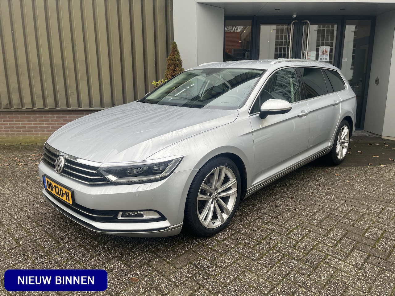 Volkswagen Passat Variant - 1.6 TDI Highline | Airco | Trekhaak | Adaptive cruise control | LED | - AutoWereld.nl