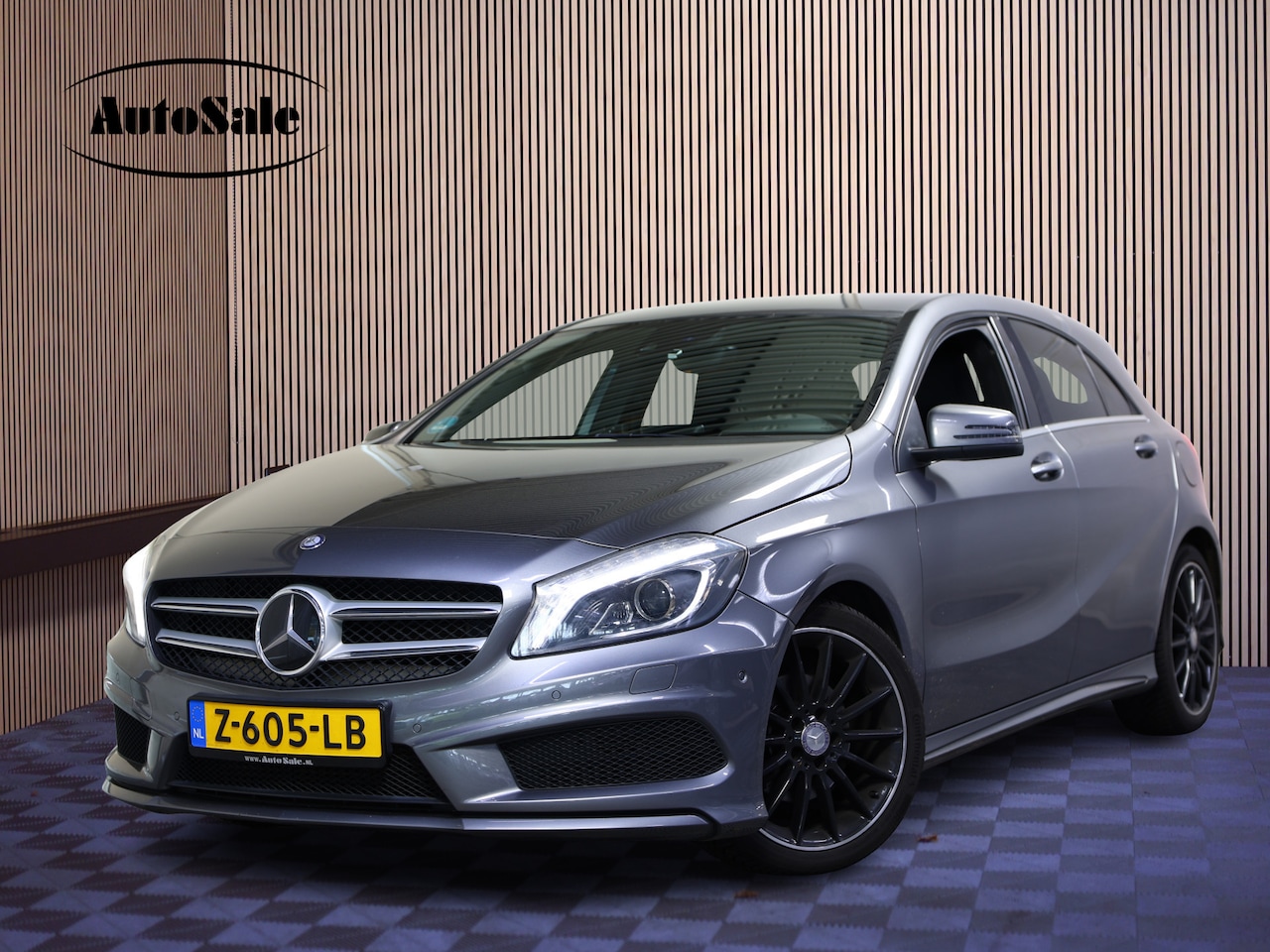 Mercedes-Benz A-klasse - 180 AMG XENON LEDER NAVI CAMERA STOELVW '13 - AutoWereld.nl