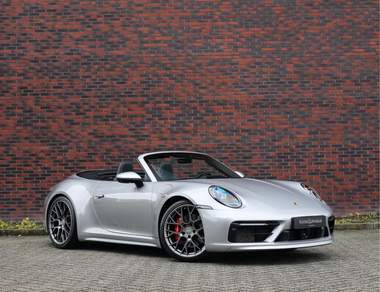 Porsche 911 Cabrio - 3.0 Carrera 4 S | Chrono - Lift - 360 - - AutoWereld.nl