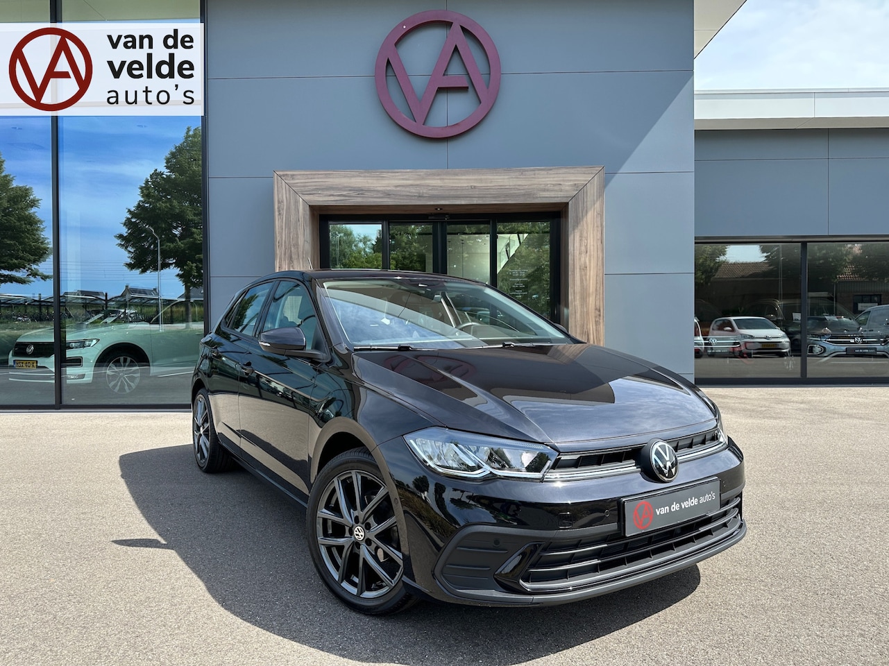 Volkswagen Polo - 1.0 TSI DSG Life | Dode hoek | Carplay | 17 inch velgen | Rijklaar incl. garantie - AutoWereld.nl