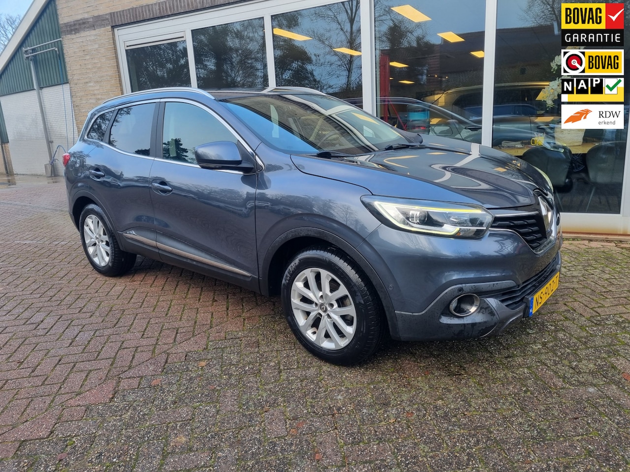Renault Kadjar - 1.2 TCe Intens trekhaak automaat dealer oh - AutoWereld.nl