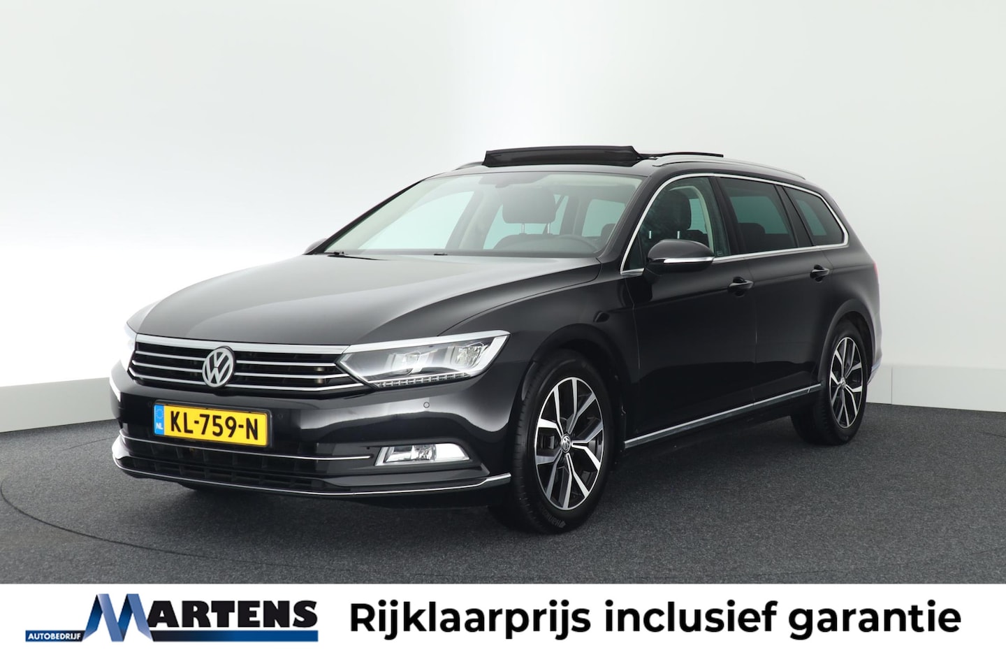 Volkswagen Passat Variant - 2.0 TDI 150pk Connected Series Plus Trekhaak Camera Leder Stoelverwarming Panoramadak - AutoWereld.nl