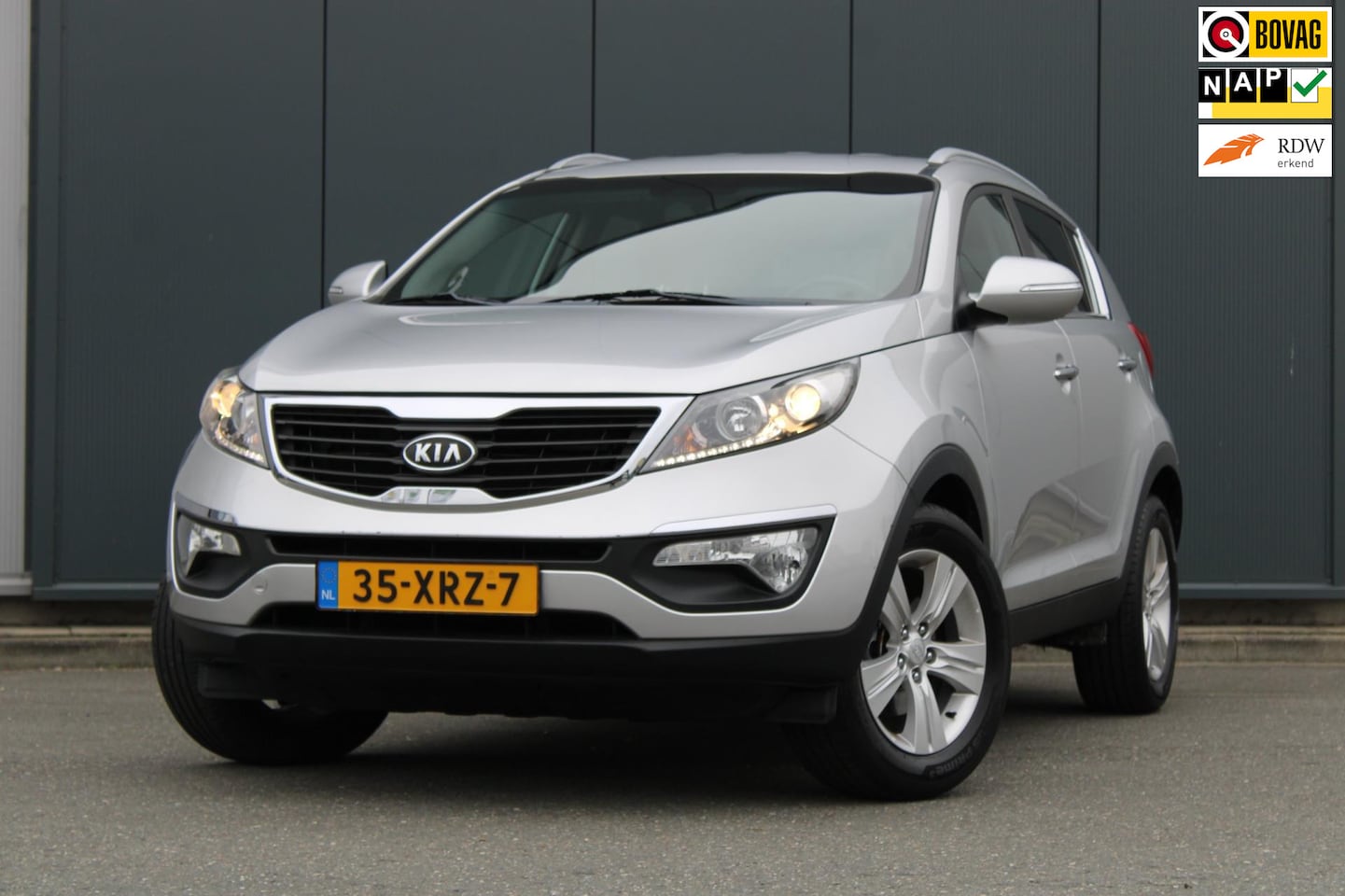 Kia Sportage - 2.0 Plus Pack - Trekhaak, Parkeersensoren, Cruise Control, Climate Control, Elektrische ra - AutoWereld.nl