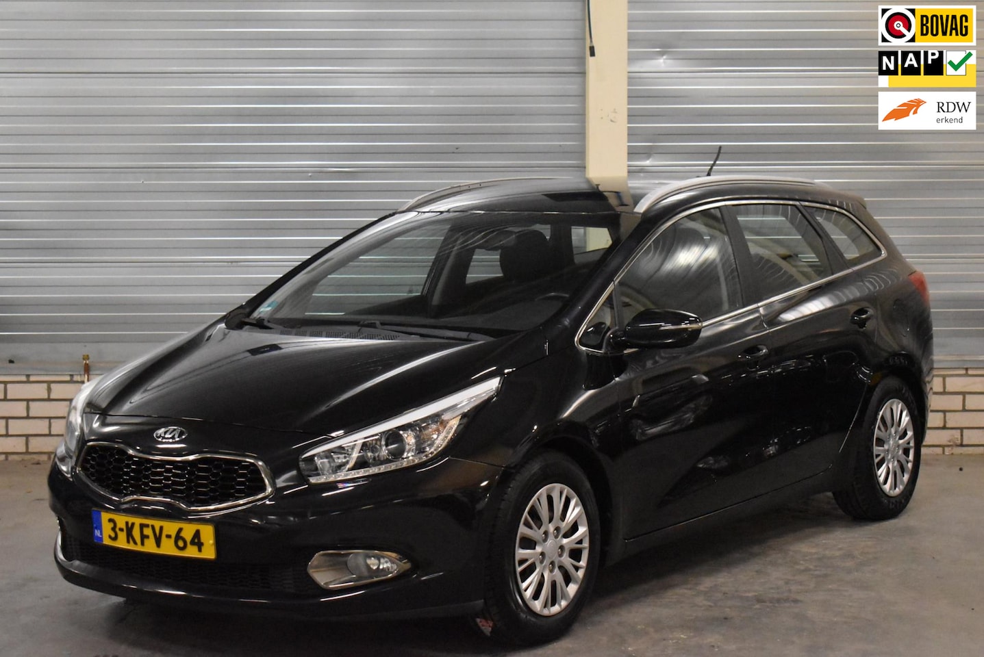 Kia Cee'd Sportswagon - 1.6 GDI Plus Pack +Navigatie|Blueooth|Climate Control|Parkeersensoren|Achteruitrijcamera| - AutoWereld.nl