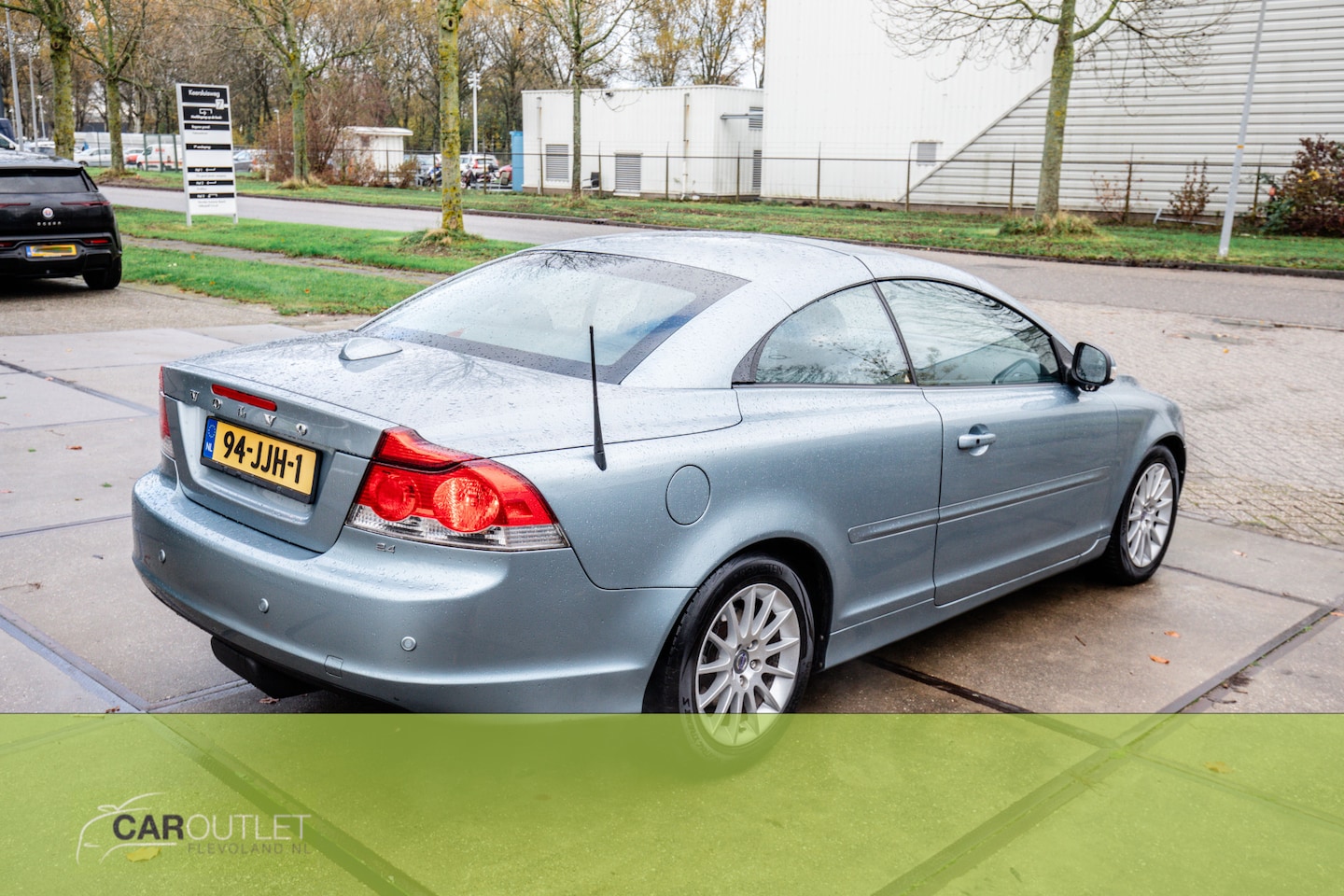 Volvo C70 Convertible - AUTOMAAT 2.4 Momentum VELE EXTRA'S NIEUWE APK Zeer nette Hard-Top Cabrio! met volledige on - AutoWereld.nl