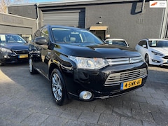 Mitsubishi Outlander - 2.0 PHEV Instyle Elek Sch Dak Navigatie
