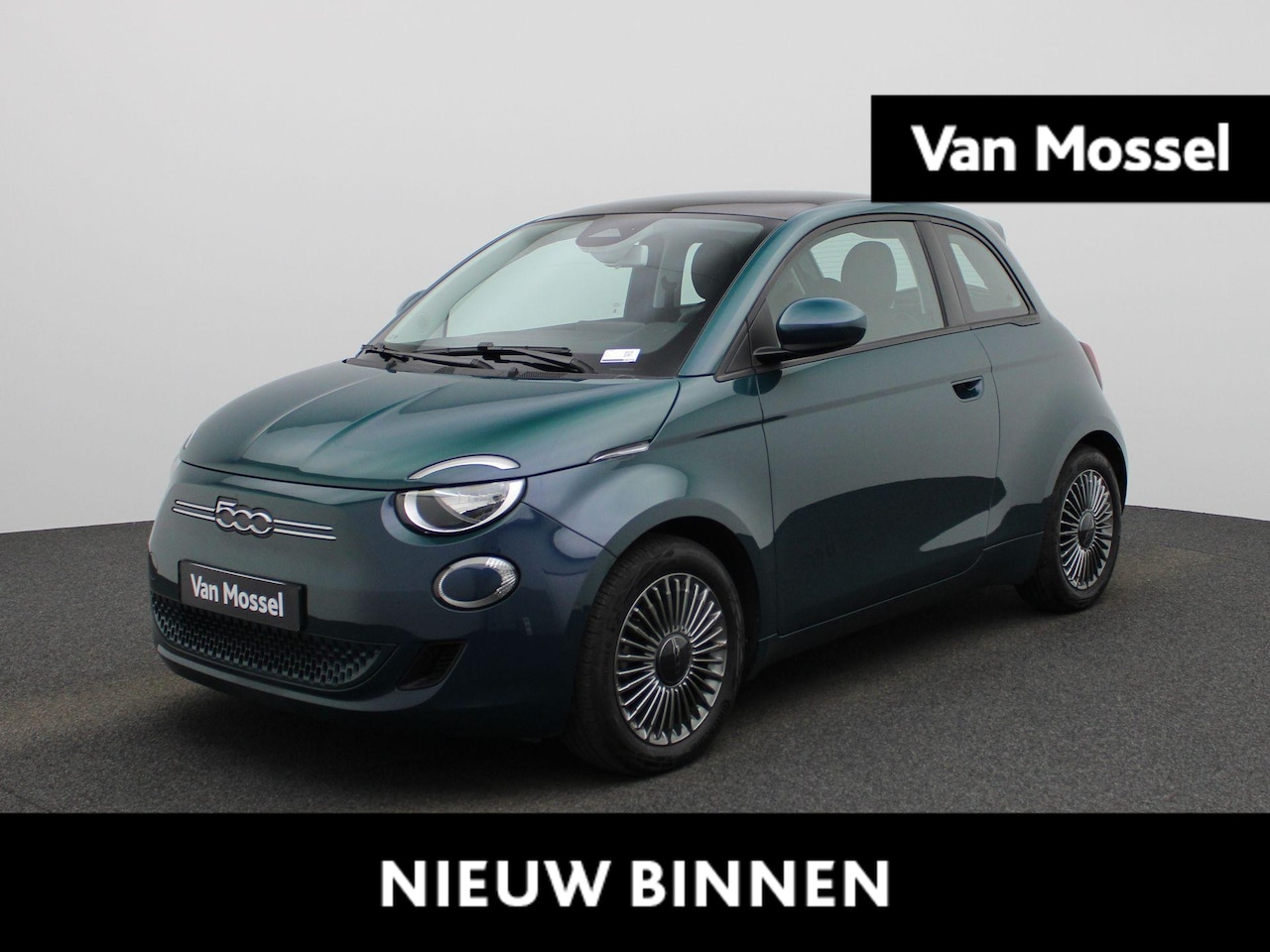 Fiat 500 - 500e 42 kWh Icon | Panoramadak | Navigatie | Stoelverwarming | Cruise Control | - AutoWereld.nl