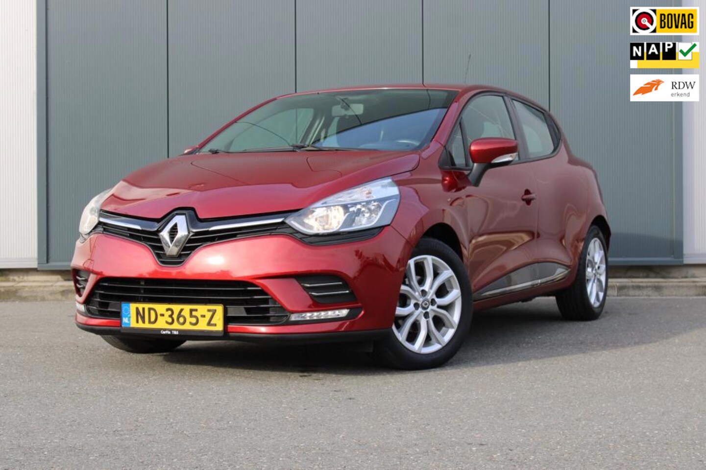 Renault Clio - 0.9 TCe Zen 0.9 TCe Zen, Navigatie, Cruise control, Elektrische ramen voor, Bluetooth telefoon verbind - AutoWereld.nl