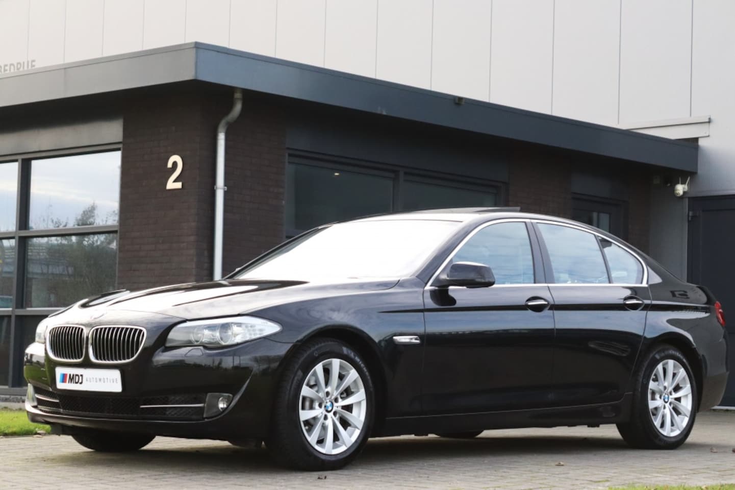 BMW 5-serie - 530d F10 Youngimer Open dak Leder -Nette Auto- - AutoWereld.nl