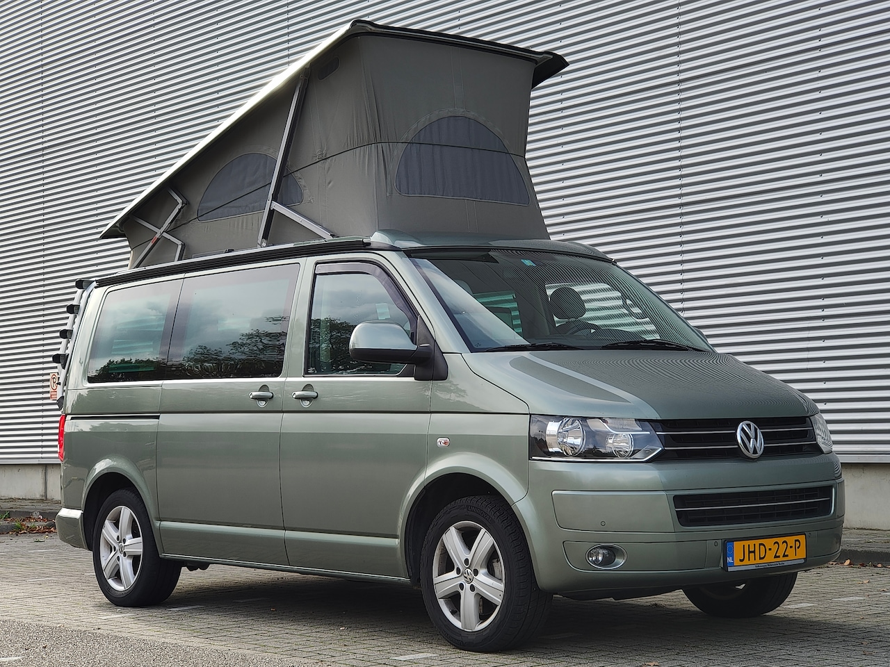 Volkswagen Transporter California - California - AutoWereld.nl