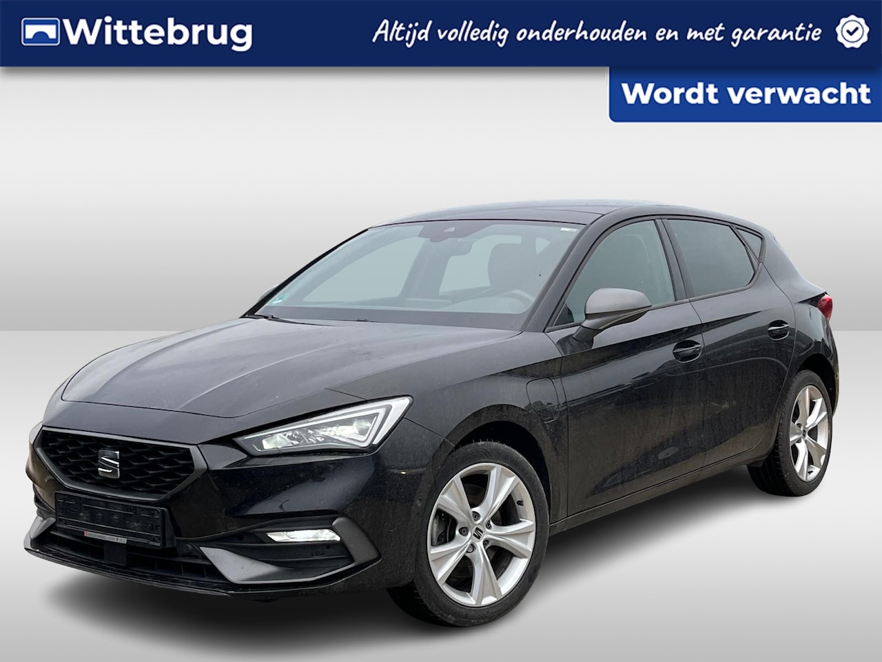 SEAT Leon - 1.4 TSI 204pk DSG eHybrid PHEV FR Business Intense / Panorama dak / 17'' LMV / Led matrix - AutoWereld.nl