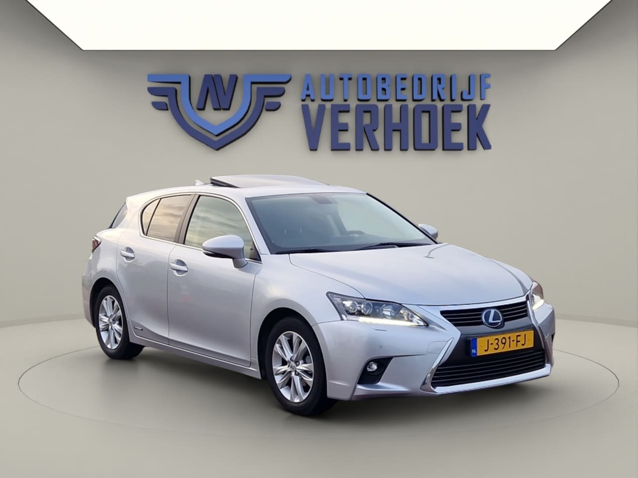 Lexus CT 200h - Luxury Line Mark Levinson - Schuifdak - AutoWereld.nl