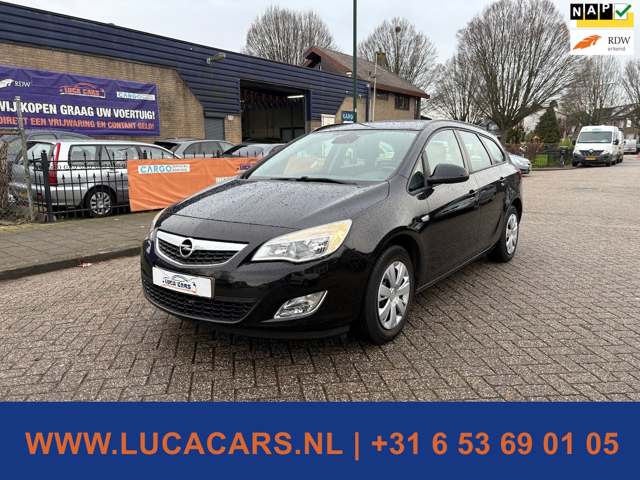 Opel Astra Sports Tourer - 1.4 Edition 2X SLEUTEL + BOEKJES! TREKHAAK! - AutoWereld.nl