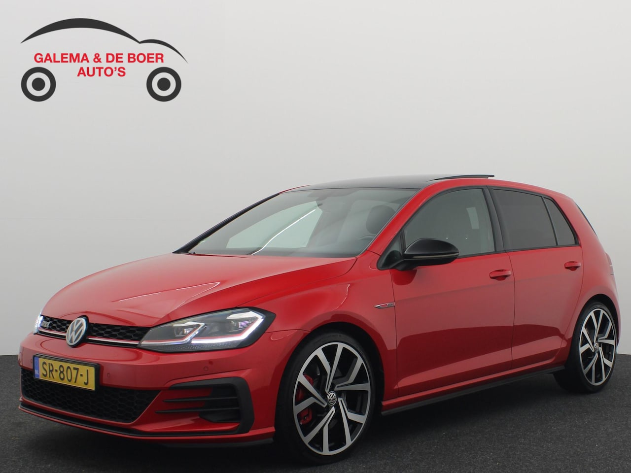 Volkswagen Golf - 2.0 TSI GTI 245PK Performance PANORAMADAK / FULL LED / SFEER / CARPLAY / NAVI / DAB+ / ACC - AutoWereld.nl