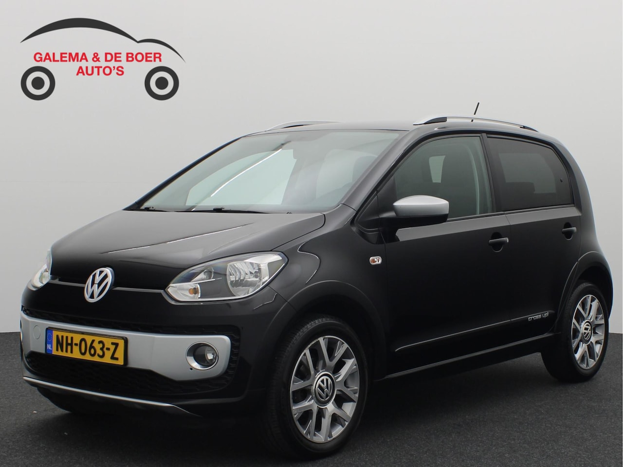Volkswagen Up! - 1.0 cross up! BlueMotion NAVI / AIRCO / BLUETOOTH / ELEK RAMEN / STOER! - AutoWereld.nl