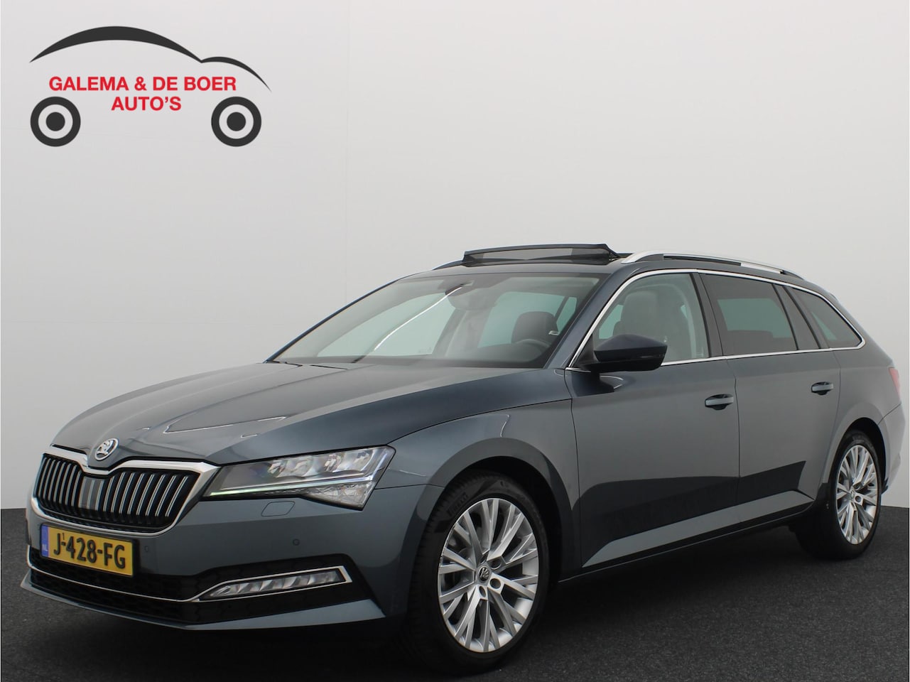 Skoda Superb Combi - 1.5 TSI ACT Business Edition AUTOMAAT / PANORAMADAK / FULL LED / CAMERA / KEYLESS / ALCANT - AutoWereld.nl