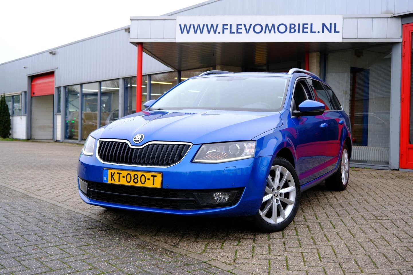 Skoda Octavia Combi - 1.4 TSI 150pk Greentech Style Business Aut. Pano|1e Eig|Xenon|Cam|CarPlay|LMV - AutoWereld.nl