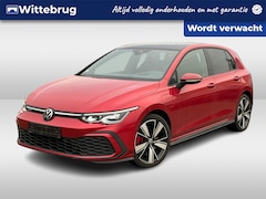 Volkswagen Golf - 1.4 eHybrid 245pk DSG GTE / Panorama dak / Head up display / Standkachel / Camera / Stuur