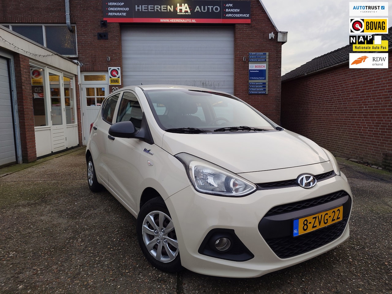 Hyundai i10 - 1.0i i-Motion 1.0i i-Motion, Airco, CV, 30.000km! - AutoWereld.nl