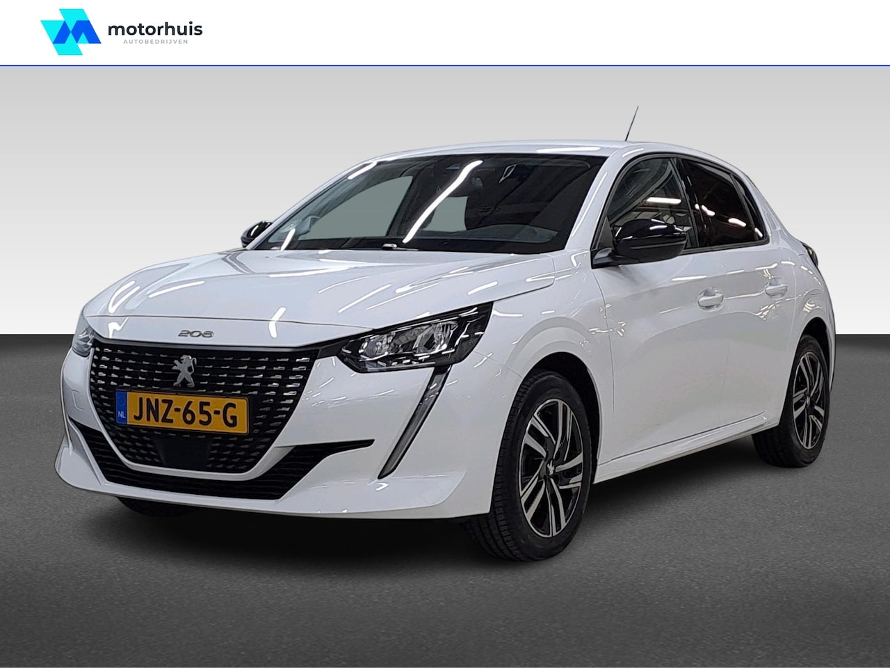 Peugeot 208 - 1.2 PureTech 100PK AUTOMAAT EAT8 ALLURE PACK CAMERA LED STOELVERWARMING - AutoWereld.nl