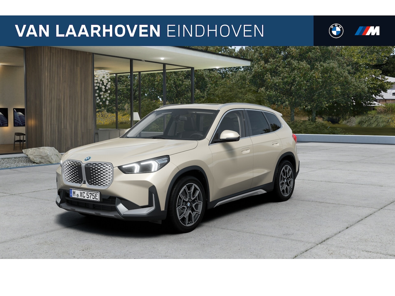 BMW iX1 - xDrive30 xLine / Panoramadak / Adaptieve LED / Achteruitrijcamera / M Adaptief onderstel / - AutoWereld.nl