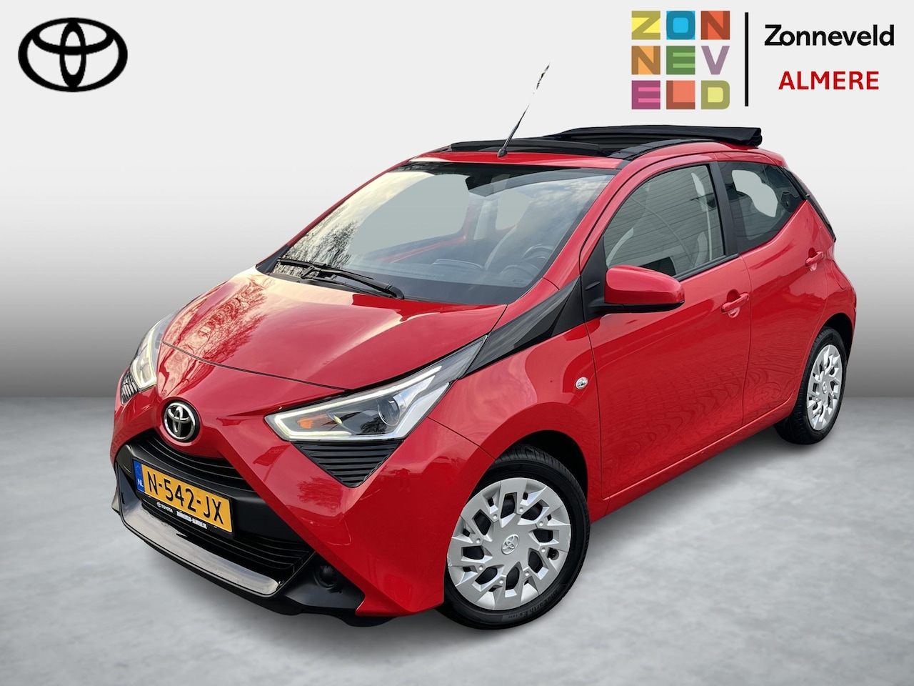 Toyota Aygo - 1.0 VVT-i x-play cabrio 1.0 VVT-i x-play cabrio - AutoWereld.nl