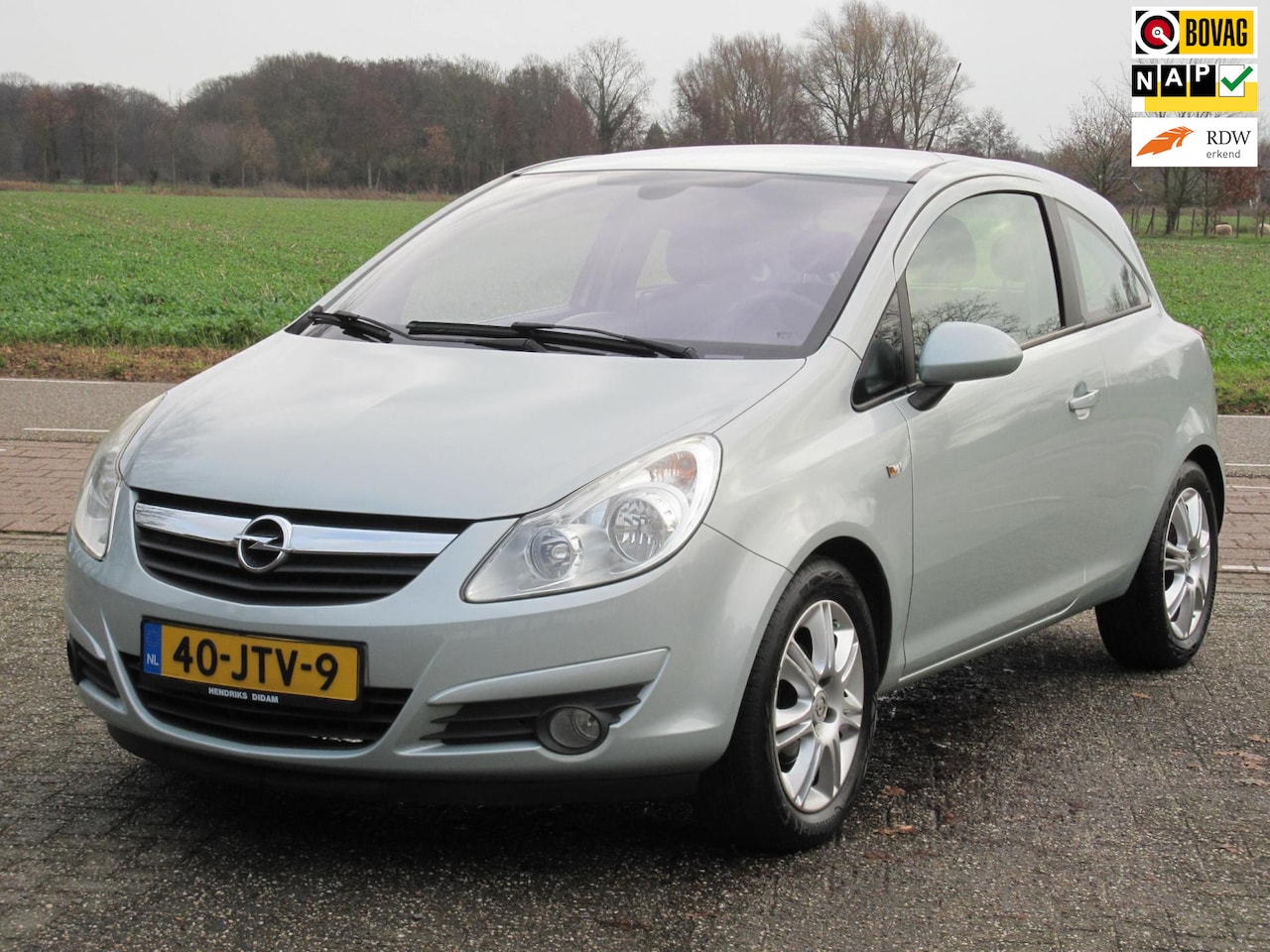 Opel Corsa - 1.2-16V Cosmo 1.2-16V Cosmo - AutoWereld.nl