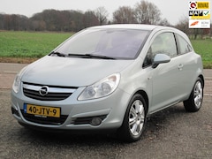 Opel Corsa - 1.2-16V Cosmo