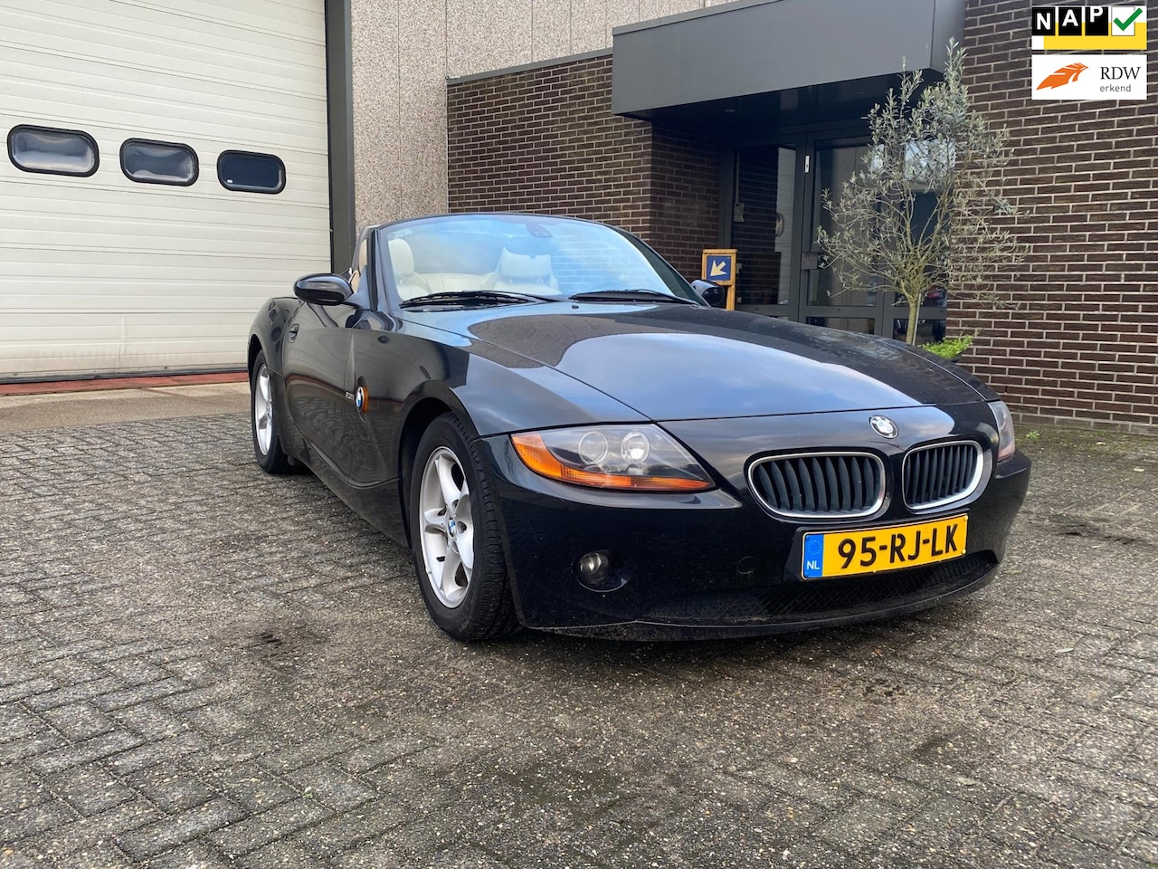BMW Z4 Roadster - 2.2i S origineel NL, leer, Dealerauto met NAP - AutoWereld.nl