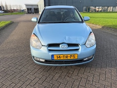 Hyundai Accent - 1.4i Dynamic